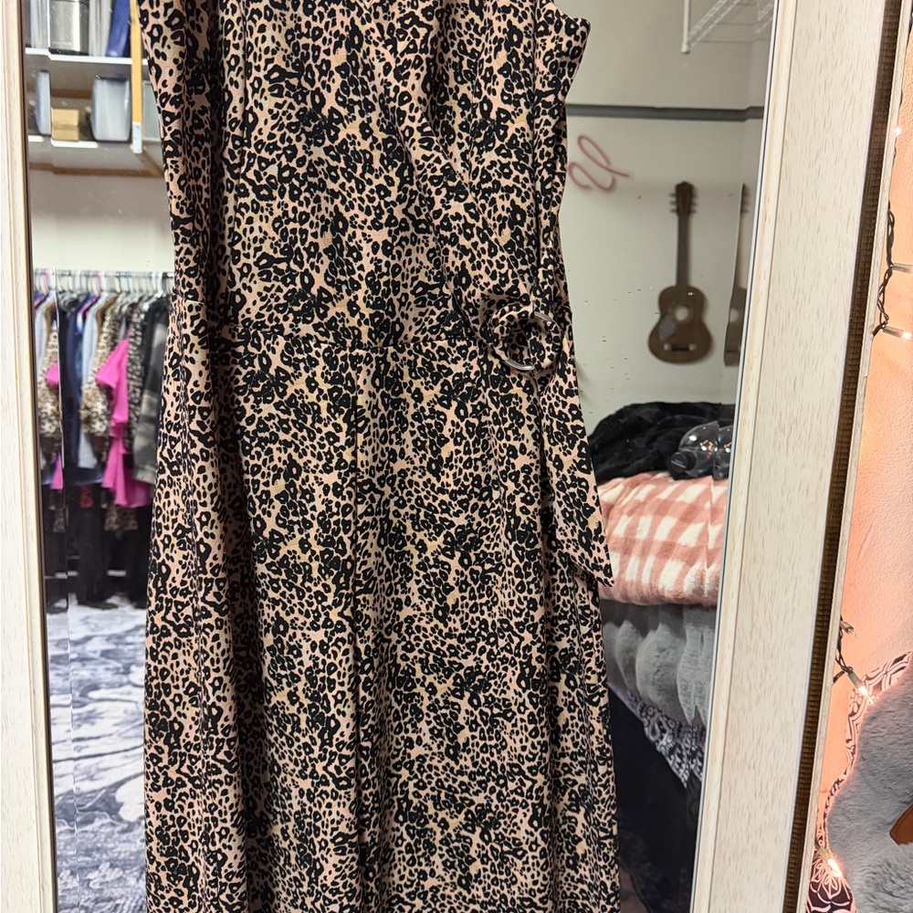 Elegant Leopard Print Jumper